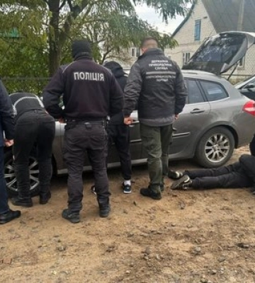 Фиктивное отцовство для выезда за границу: на Волыни разоблачили мошенников