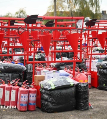 Рівненщина отримала пожежні комплекти від Червоного Хреста