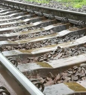 У Львові перекриють залізничний переїзд: як курсуватиме транспорт