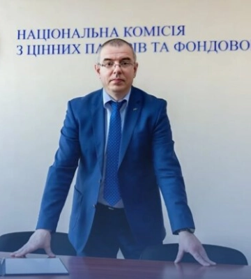 Член НКЦПФР Юрій Шаповал продав нерухомість у Криму за законами рф, але залишив її в декларації