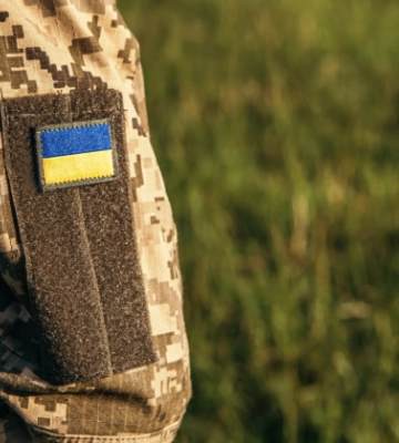 В Тернополе мужчина обещал «вывести» военнослужащего из учебного центра без статуса СЗЧ за $12 тысяч