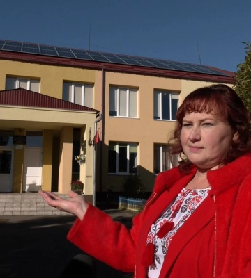 На даху ліцею на Волині запрацювала сонячна електростанція: скільки планують зекономити