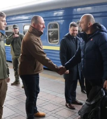 Будет обсуждать сотрудничество в оборонном производстве. В Киев прибыл министр обороны Хорватии