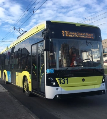 У Львові через витік води тролейбуси №33 курсують за скороченим маршрутом