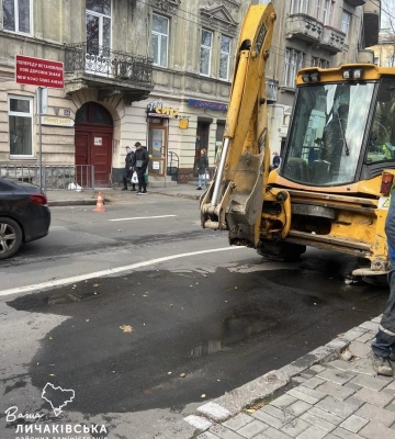 Де тонко, там і рветься. У Львові новий прорив на водопровідній мережі