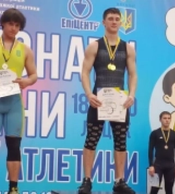 Золото і рекорд: юнак із Костополя став переможцем чемпіонату України з важкої атлетики