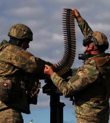 За добу війни в Україні РФ втратила танк, дві бронемашини та 1150 військових
