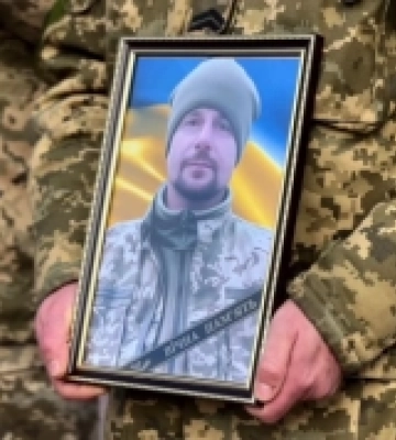 Попрощалися з військовим Олександром Цимбалом у Рівному
