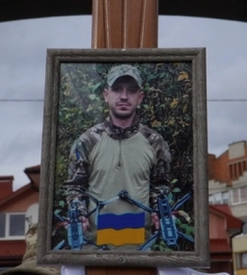 У Володимирі попрощалися з полеглим воїном Андрієм Янюком 