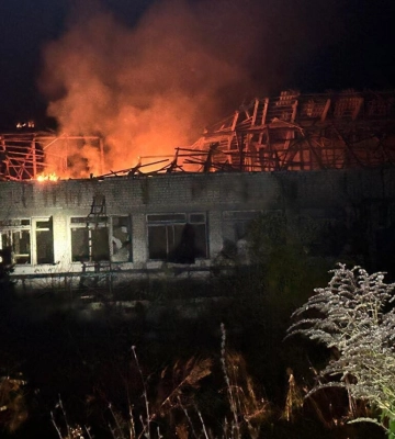 У Новгороді-Сіверському війська РФ трьома дронами поцілили по цивільній інфраструктурі