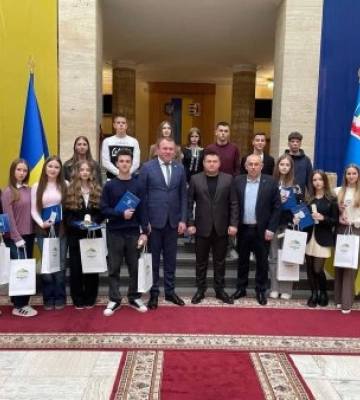 Рівні Права у Школі: Закарпаття першим запустило проєкт «Шкільний омбудсмен»