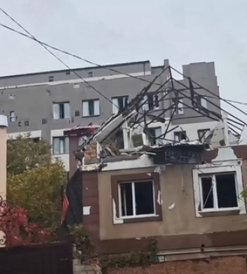 У Херсоні показали наслідки ранкового обстрілу