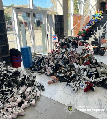 На Одещині поліцейські вилучили підробки спортивних брендів на суму понад ₴33 млн