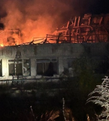 Росіяни вдарили по базі відпочинку на Чернігівщині, постраждала жінка
