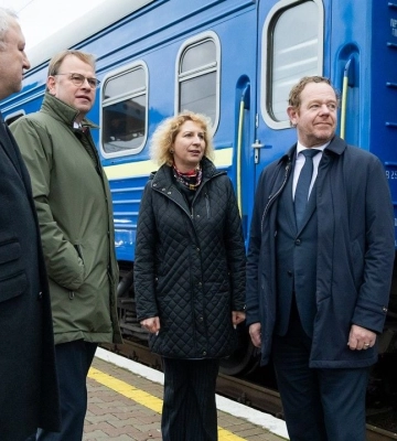 Міністр закордонних справ Нідерландів прибув з візитом до України