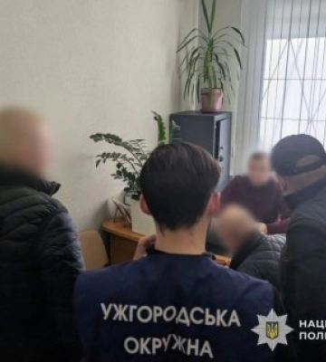 Шахрайство на гуманітарці: Директор благодійної організації на Закарпатті продавав цивільним авто для ЗСУ