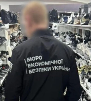 В Одесі продавали підробки брендового одягу: вилучено товару на 33 мільйони гривень