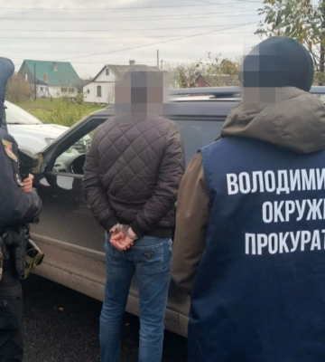 Схема виїзду ухилянтів: на Волині затримали директора благодійного фонду та представника громадської організації