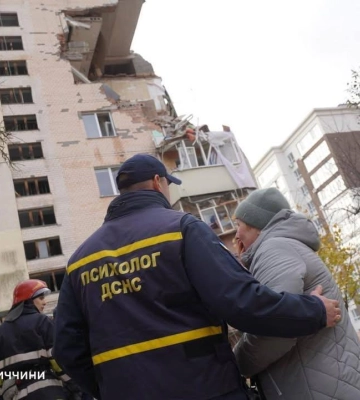 Мощный взрыв в Хмельницком: есть пострадавшие, поврежден целый подъезд жилого дома 