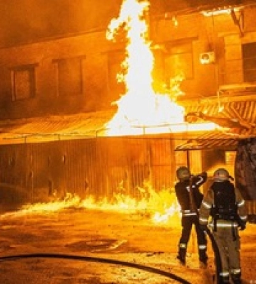 Більшість Чугуєва залишилася без світла після масованої атаки дронів