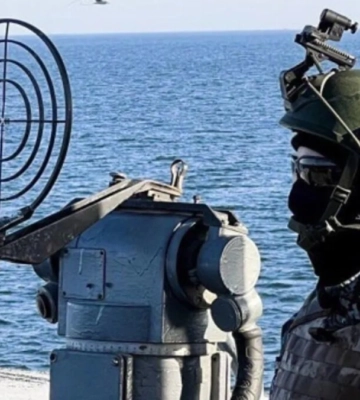 ВМС показали, как уничтожают вражеский склад БК в районе Кинбурнской косы