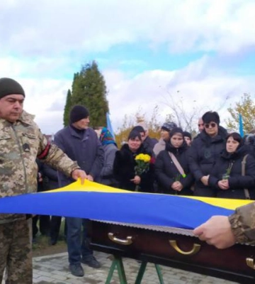 Навіки 48: на Волині попрощалися з Героєм Сергієм Кухарчуком