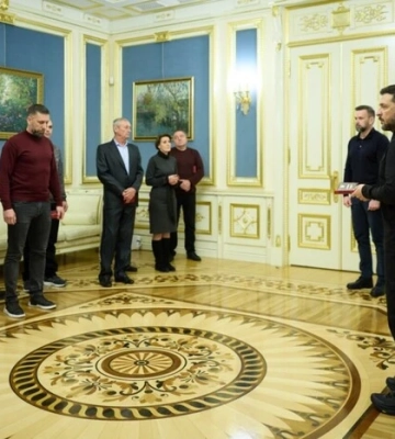 Зеленський відзначив держнагородами енергетиків