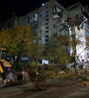 Взрыв в Хмельницком: под завалами ищут женщину