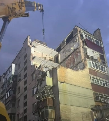 У Хмельницькому під завалами будинку після вибуху газу знайшли тіла двох людей