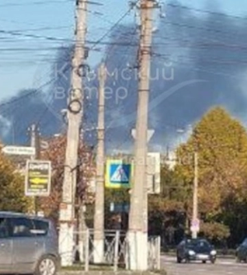Во временно оккупированном Крыму после атаки дронов горит нефтебаза
