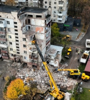 У Хмельницькому завершили аварійно-рятувальну операцію в будинку, де стався вибух