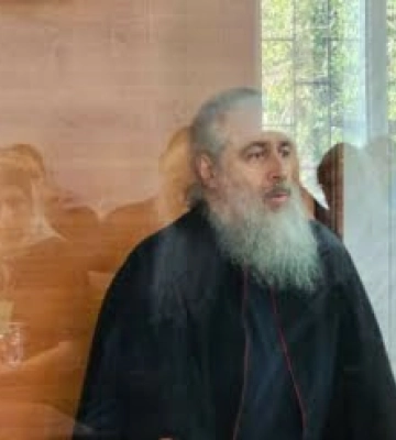 Митрополита Святогірської лаври випустили з СІЗО під заставу, однак відразу затримали за новою підозрою