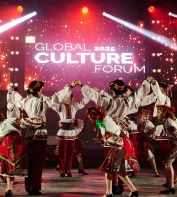 В Галичине состоялся Global Culture Forum, посвященный украинской культуре. Его посетили Ющенко и посол Индии. Фото
