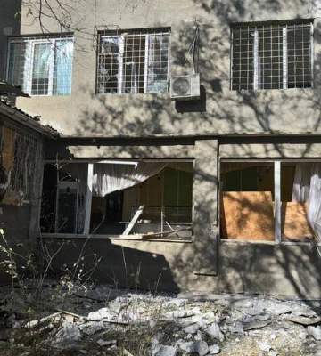 Наслідки російського удару по дитячій лікарні у Херсоні показав Зеленський