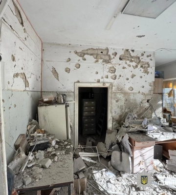 Росіяни вранці атакували заклад охорони здоров’я у Херсоні. Серед постраждалих є дитина