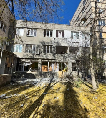 Зеленский отреагировал на российский удар по детской больнице в Херсоне
