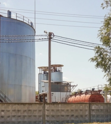 Ночью атаковали Семиколодезянскую нефтебазу под Керчью