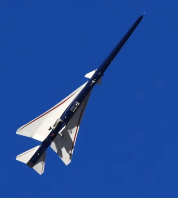 Історичний політ: NASA успішно випробувала тихий надзвуковий літак X-59 над каліфорнійською пустелею