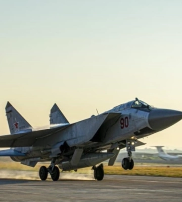 В Україні триває повітряна тривога, Росія здійснює комбіновану атаку