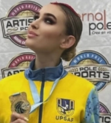 Рівнянка стала чемпіонкою світу з повітряної гімнастики
