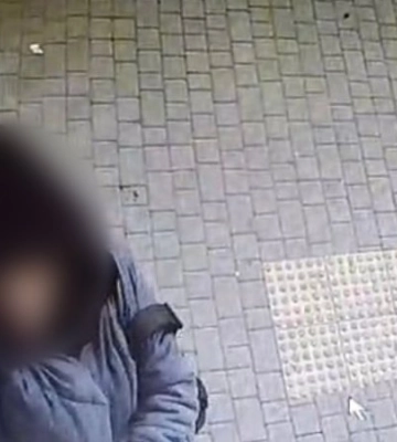 В Одесі поліція оголосила підозру жінці за публічну наругу над прапором України