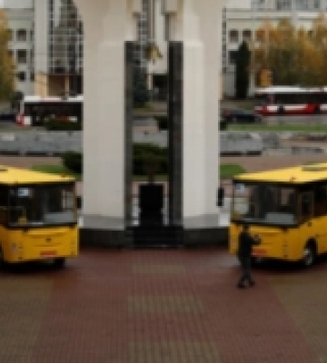 Шацька громада отримала шкільний автобус