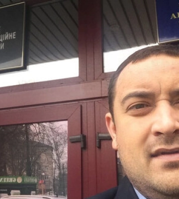 "Слуга народу" Кузьміних вкотре не з’явився до Печерського суду у справі про його півмільйонний хабар, - Шабунін