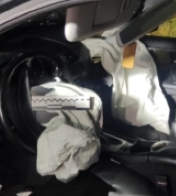 Зʼїхав у кювет і перекинувся: на Волині трапилась ДТП з постраждалими