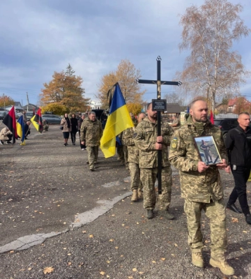 У Чернівцях поховали військового Руслана Коваленка, який загинув на війні з Росією