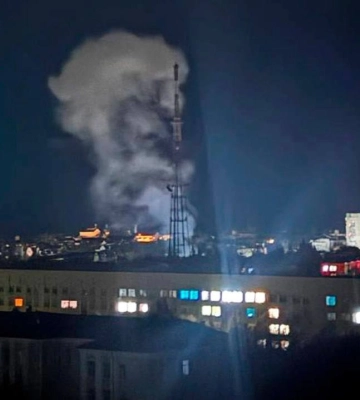 Армія РФ вдарила по телевежі у центрі Чернігова