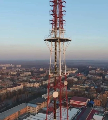 Оккупанты ударили по телевышке в самом центре Чернигова