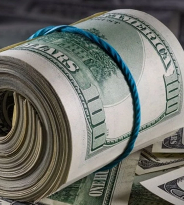 Долар досяг тримісячного максимуму на тлі невизначеності ринків
