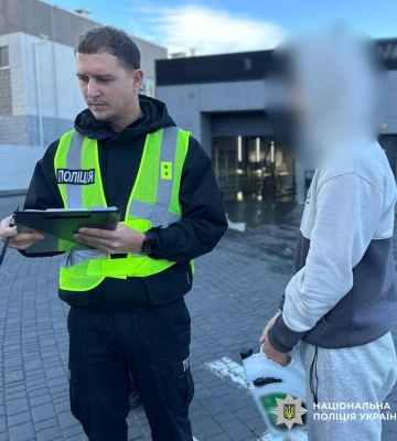 На замовлення підпалив люксову автівку в Одесі: чоловіку загрожує тюремний термін