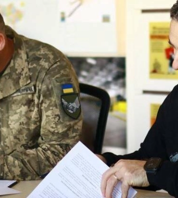Навіть у прифронтові села: Укрпошта безкоштовно доставлятиме речі загиблих військових з Одещини
